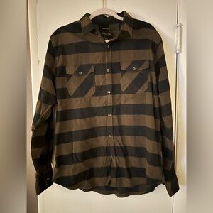 Men’s Kenneth Cole Flannel Size Large